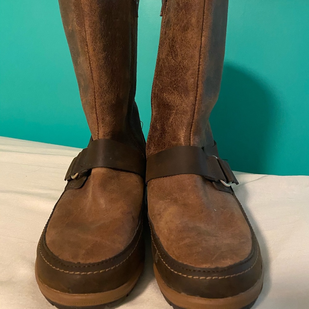 Merrell Boots size 7 women